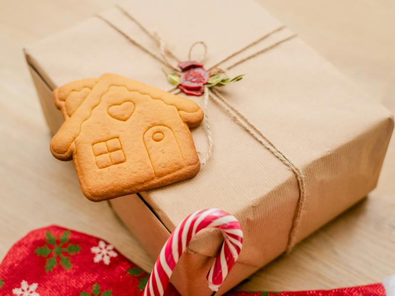 Picture of a cookie and a nice present.